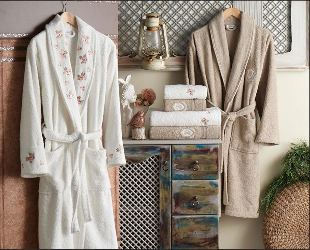 Dantela Premium Soft Nakışlı Aile Bornoz Seti-Gülce Krem Bej