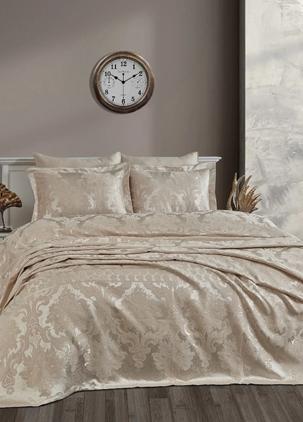 Dantela Hazel Şönilli Jakarlı Yatak Örtüsü Vizon