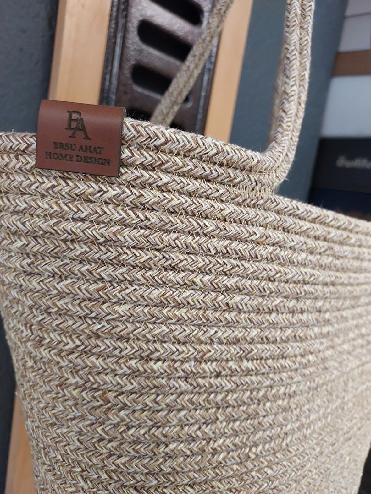 Doğal Hasır Jüt El Örmesi Günlük Kullanım ve Plaj İçin Uygun Kadın Çanta-Bej Kırçıllı