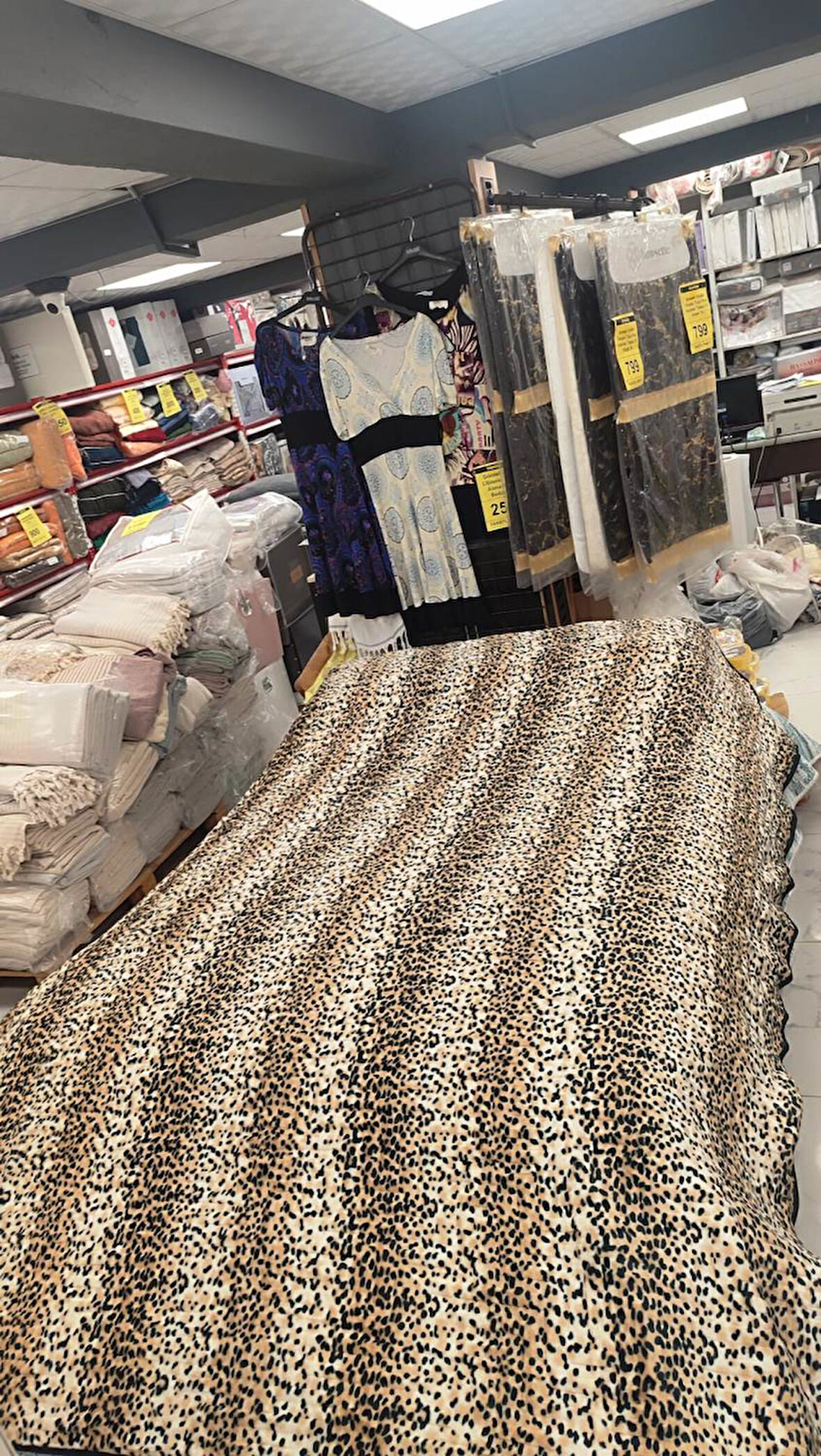 Aksu Safari Çift Kişilik Ultra Yumuşak Embos Vizon Battaniye (200x240)-Leopar Bej