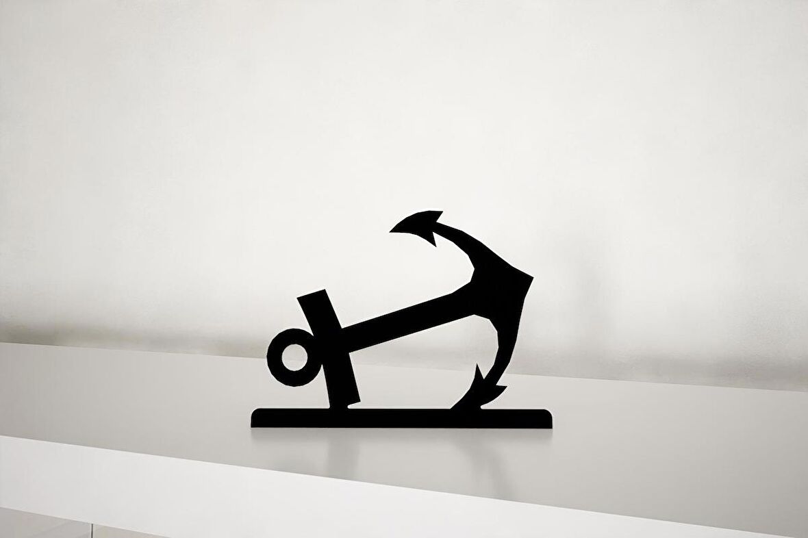 M&C Concept Çapa Metal Masa Süsü - Biblo - Siyah