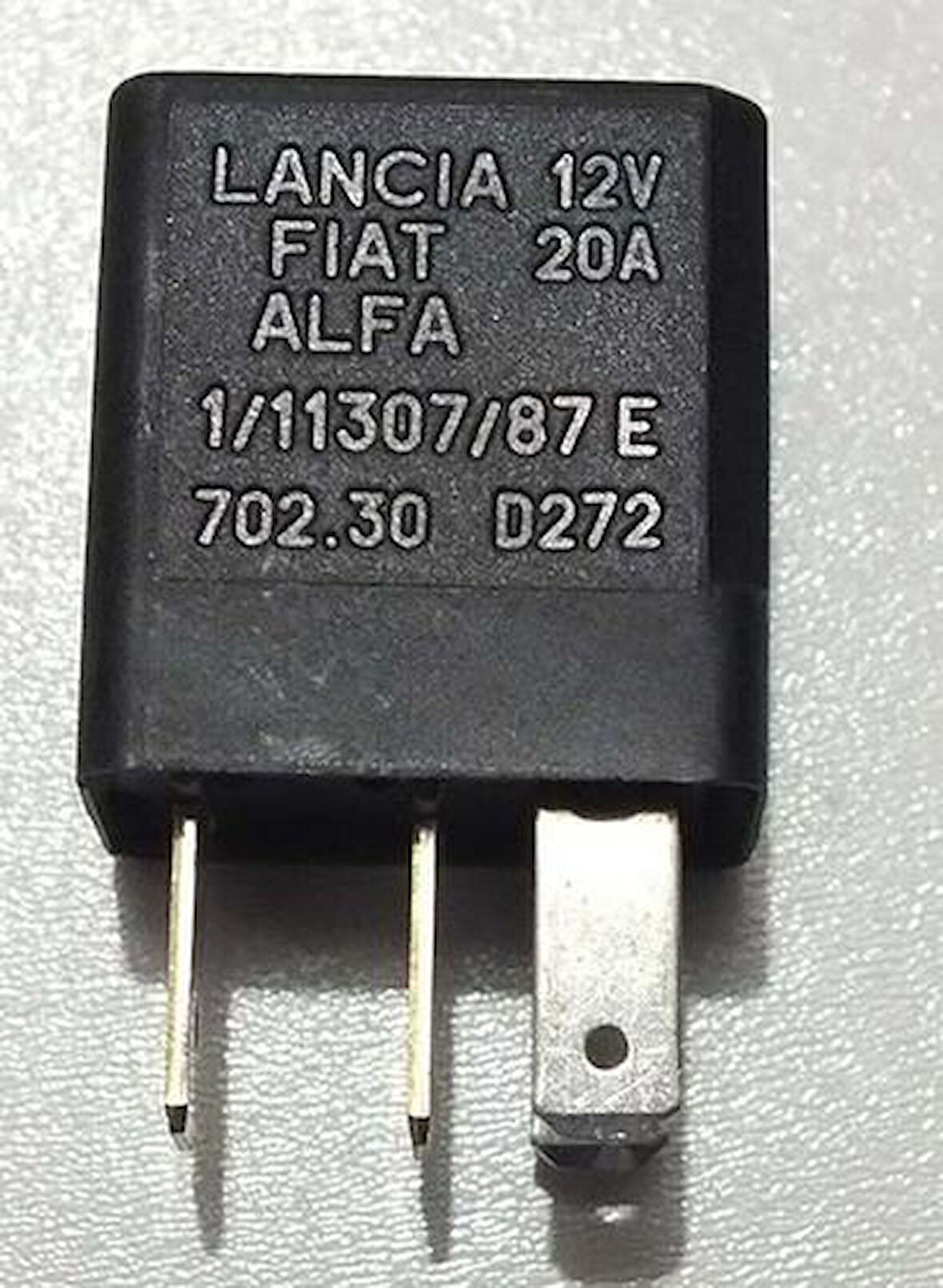Mta 3615 0603010 Micro Röle 12V 20 Amper 4 Fişli Siyah 46520421