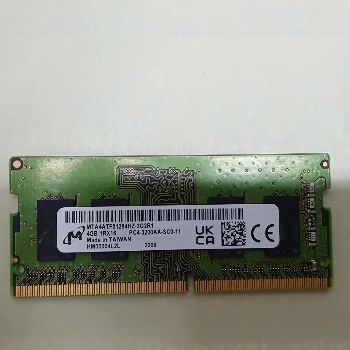 MTA 4 GB RAM (1RX16) DDR4 3200 MHz MTA4ATF51264HZ-3G2R1 Laptop