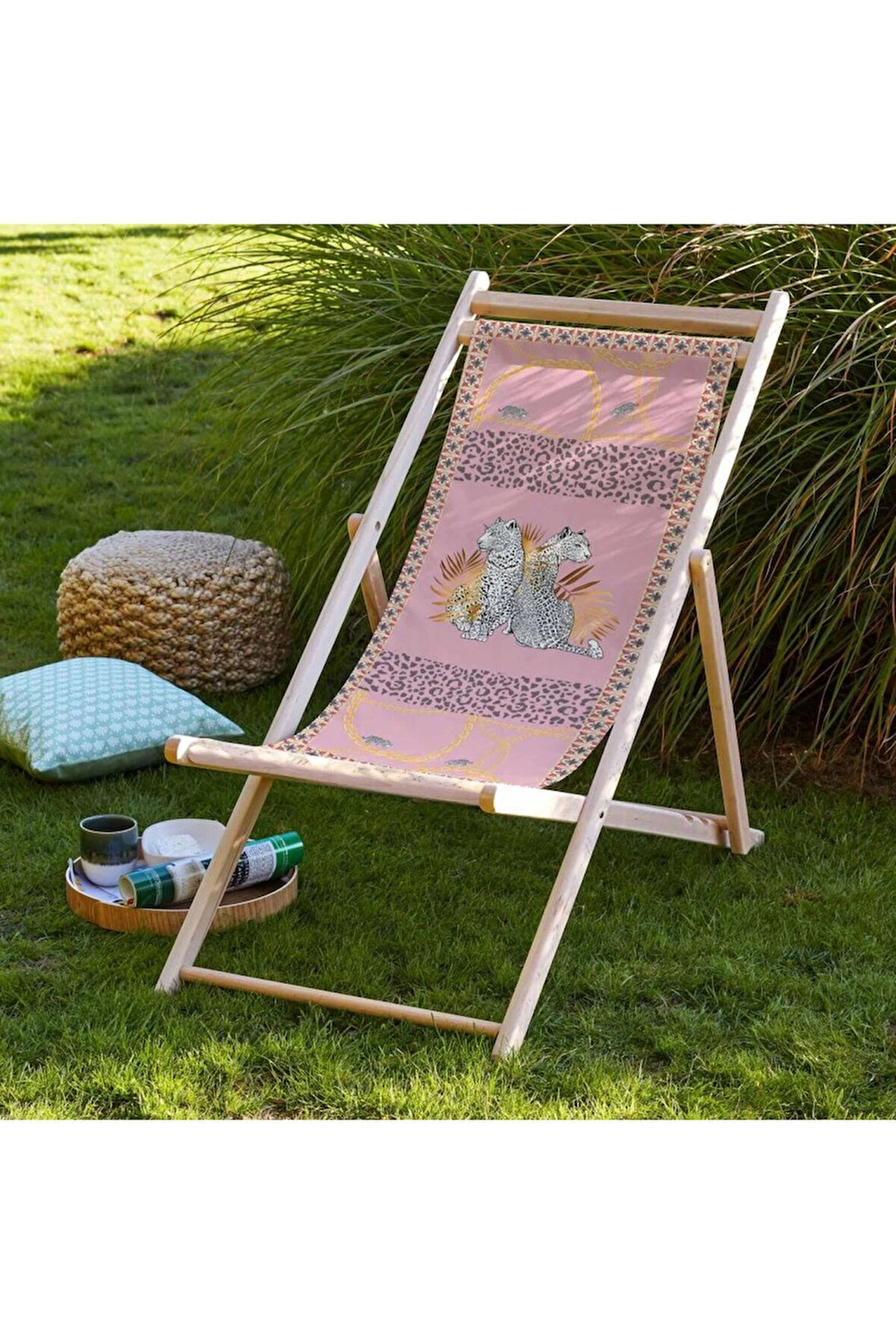 Pembe Leopar Tasarımlı Katlanır Şezlong (Ahşap Fırınlanmış Gürgen Ağacı, Süet Kumaş)