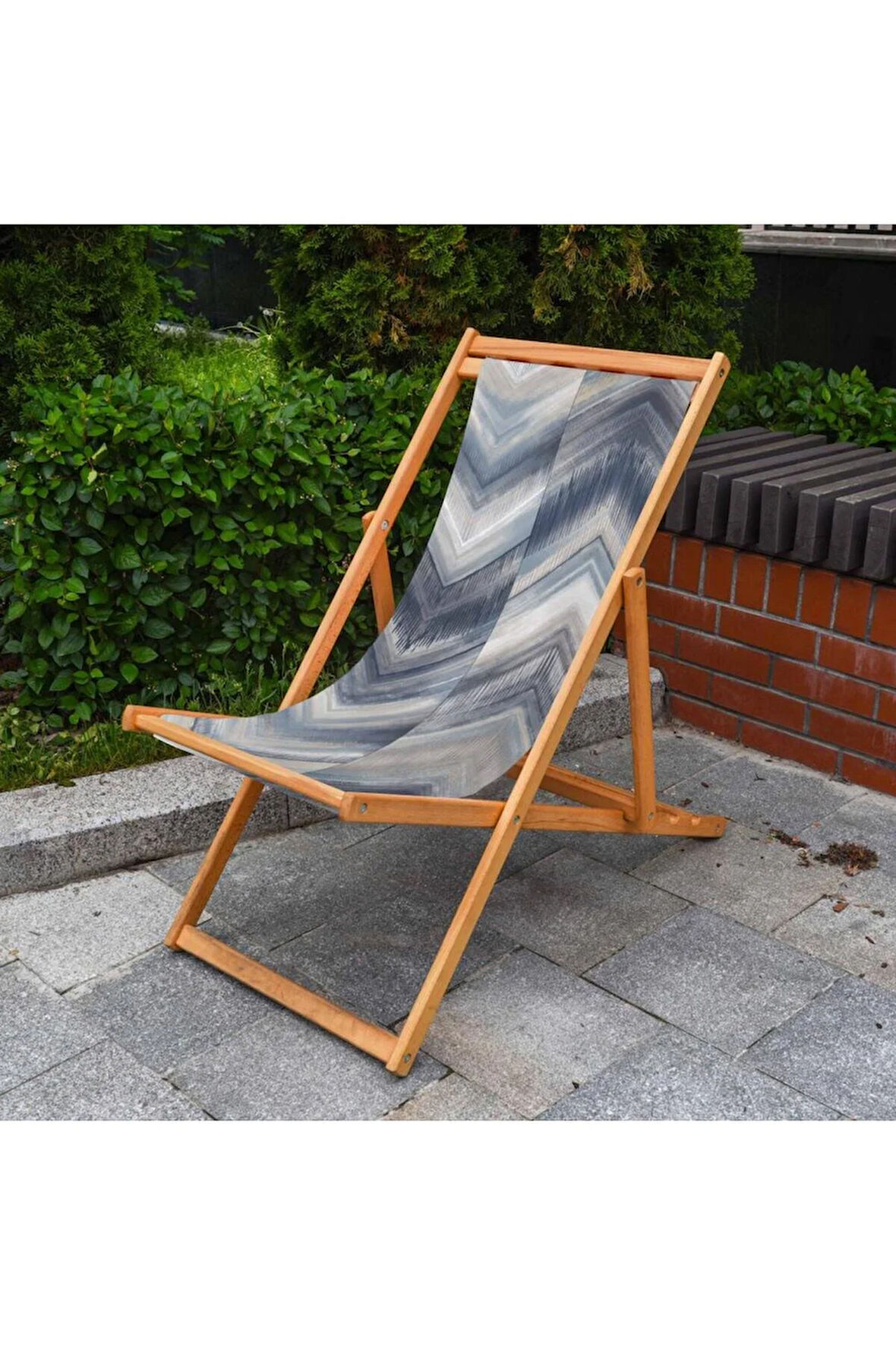 Mavi Geometrik Katlanır Şezlong (Ahşap Fırınlanmış Gürgen Ağacı, Süet Kumaş)