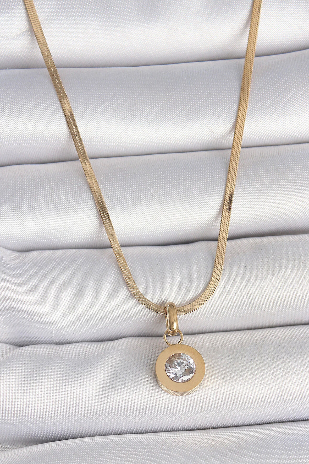 MuI MuI 316L Çelik Gold Renk İtalyan Zincir Sallantı Zirkon Taş Model Kadın Kolye