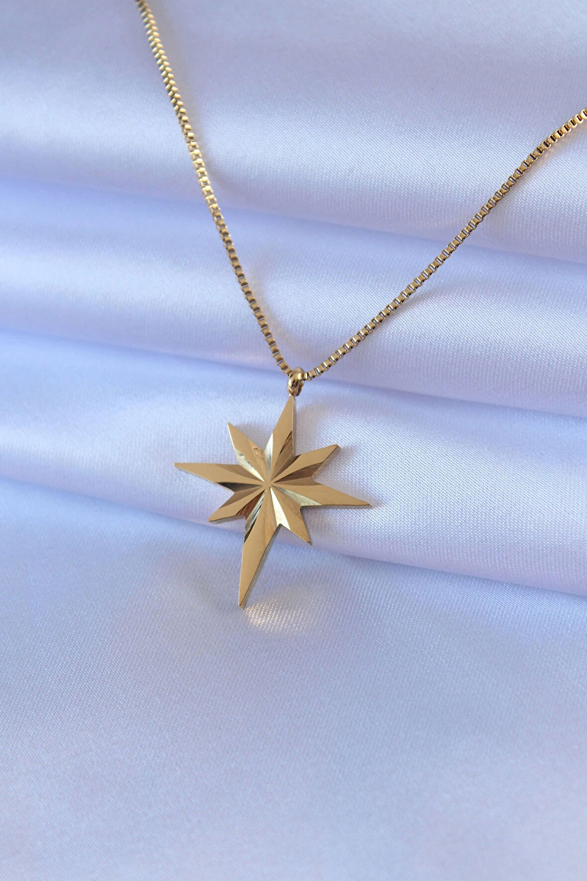 MuI MuI 316L Çelik Gold Renk Kutup Yıldızı Model Kadın Kolye