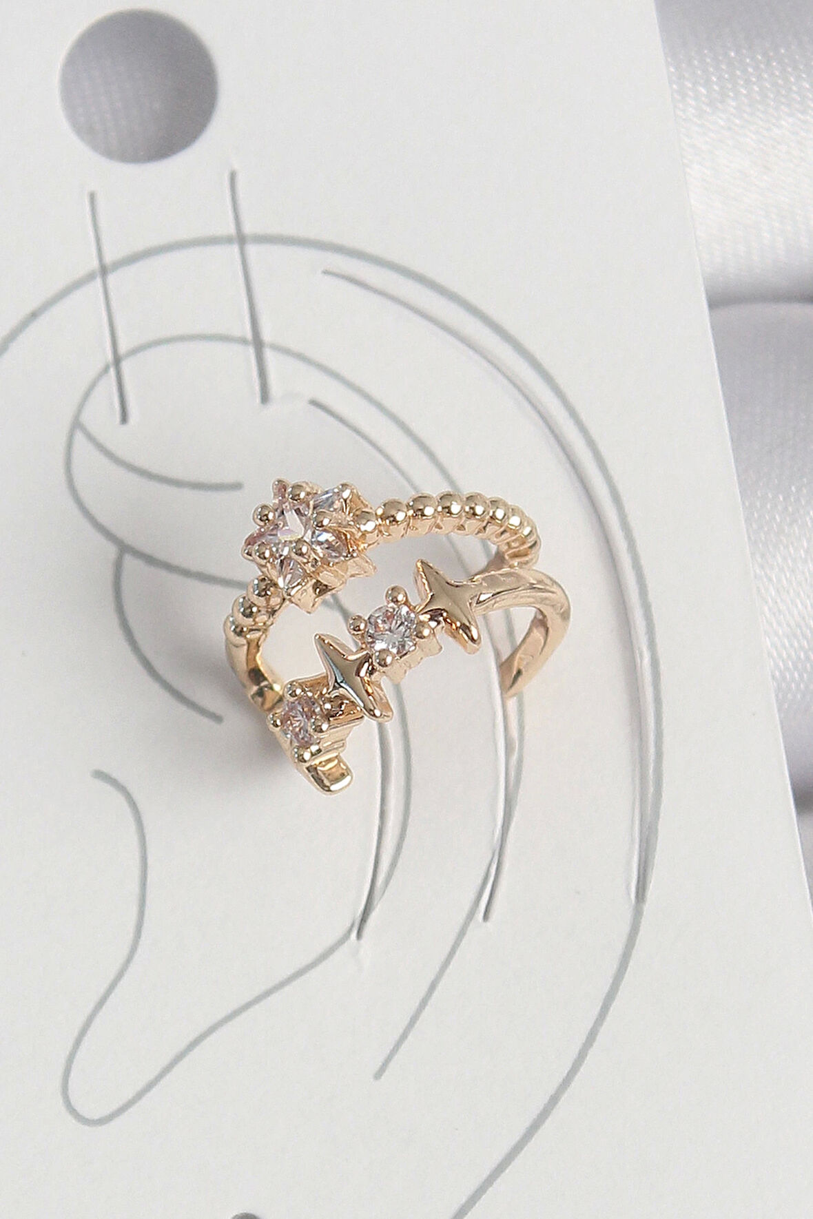 MuI MuI Pirinç Gold Renk Zirkon Taşlı Yıldız Model Kadın Kıkırdak Küpe