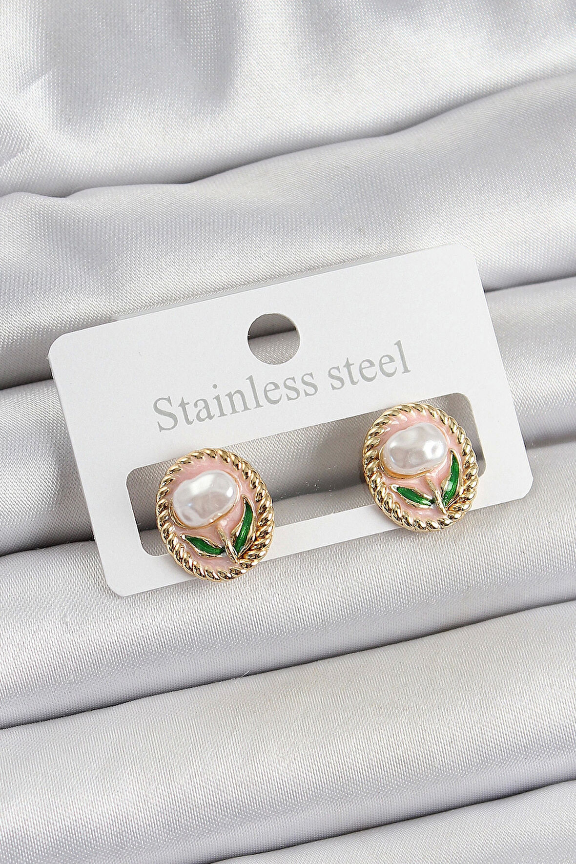 MuI MuI Pirinç Pembe Mineli Lale Figürlü Sanatsal Portre Model Gold Renk Kadın Küpe