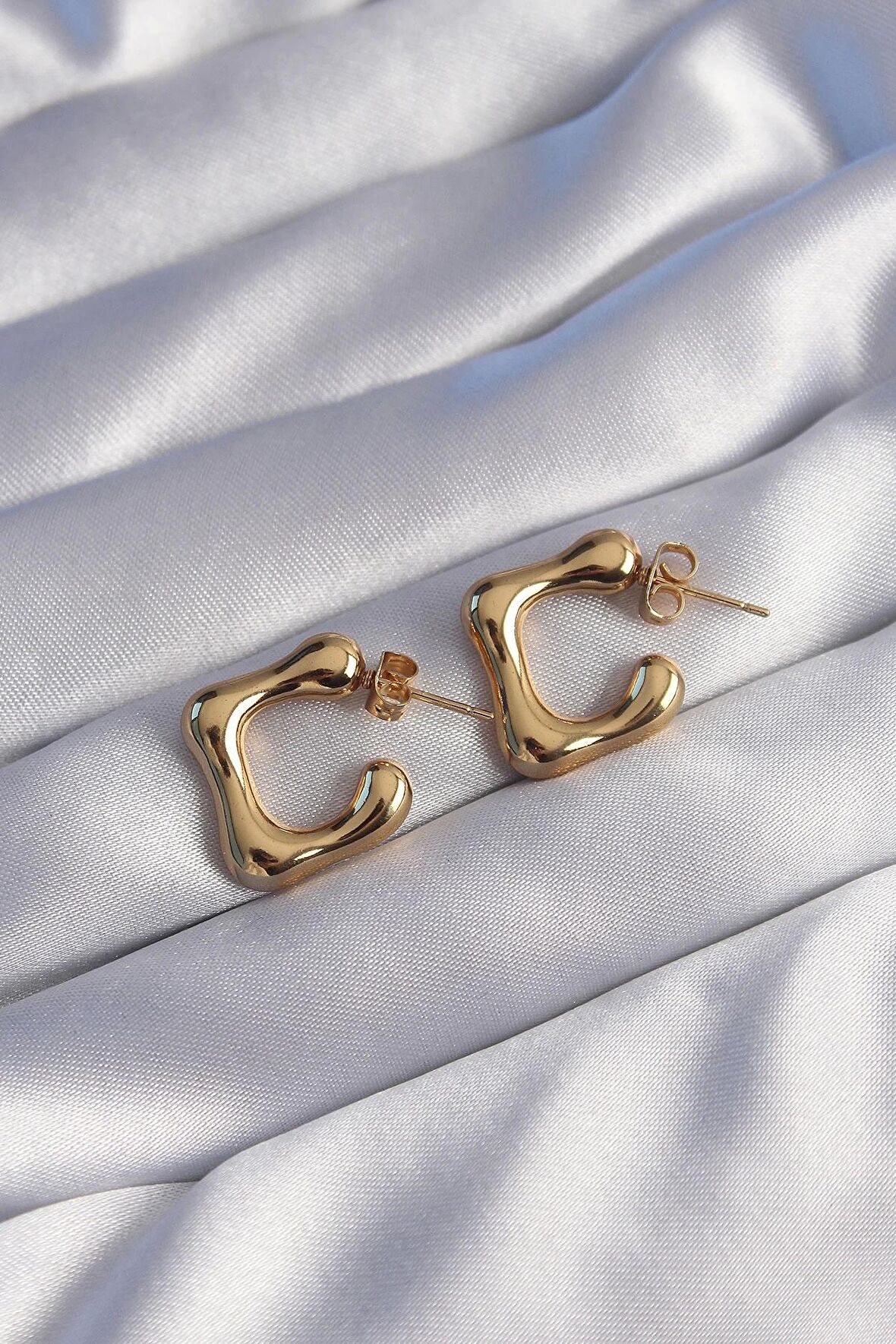 MuI MuI 316L Çelik Gold Renk İçi Boş Bubble Kalp Küpe