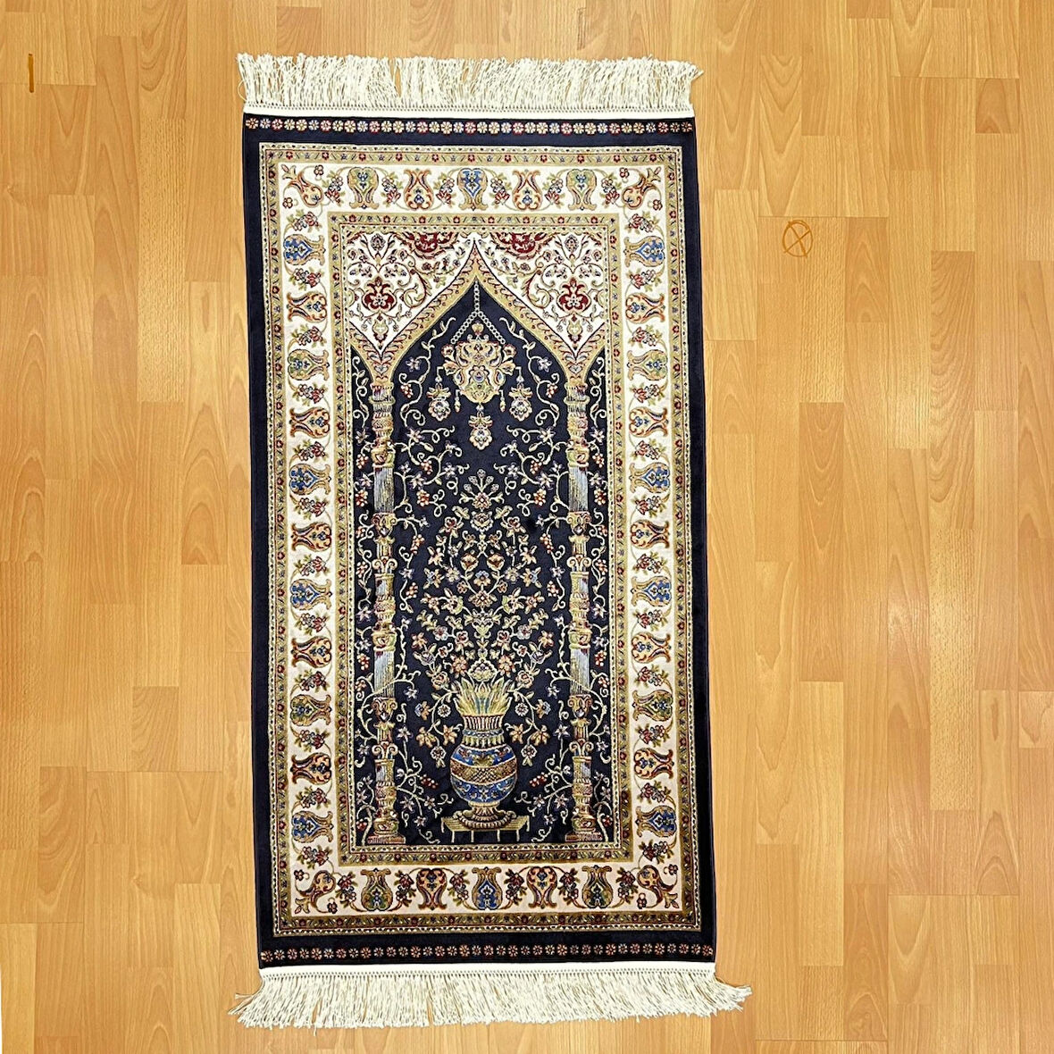Mihraplı Ağaç Hayatı Desenli 70x120 CM İpek Seccade