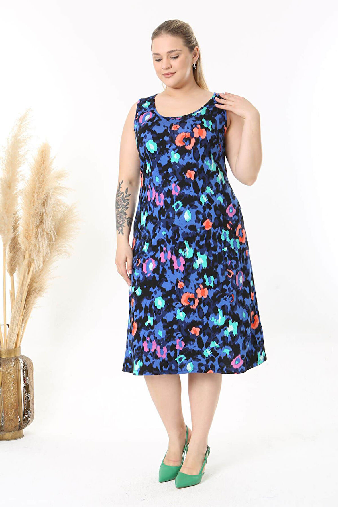 Kadın Mavi Pembe Tiger Desenli Askılı Büyük Beden Elbise