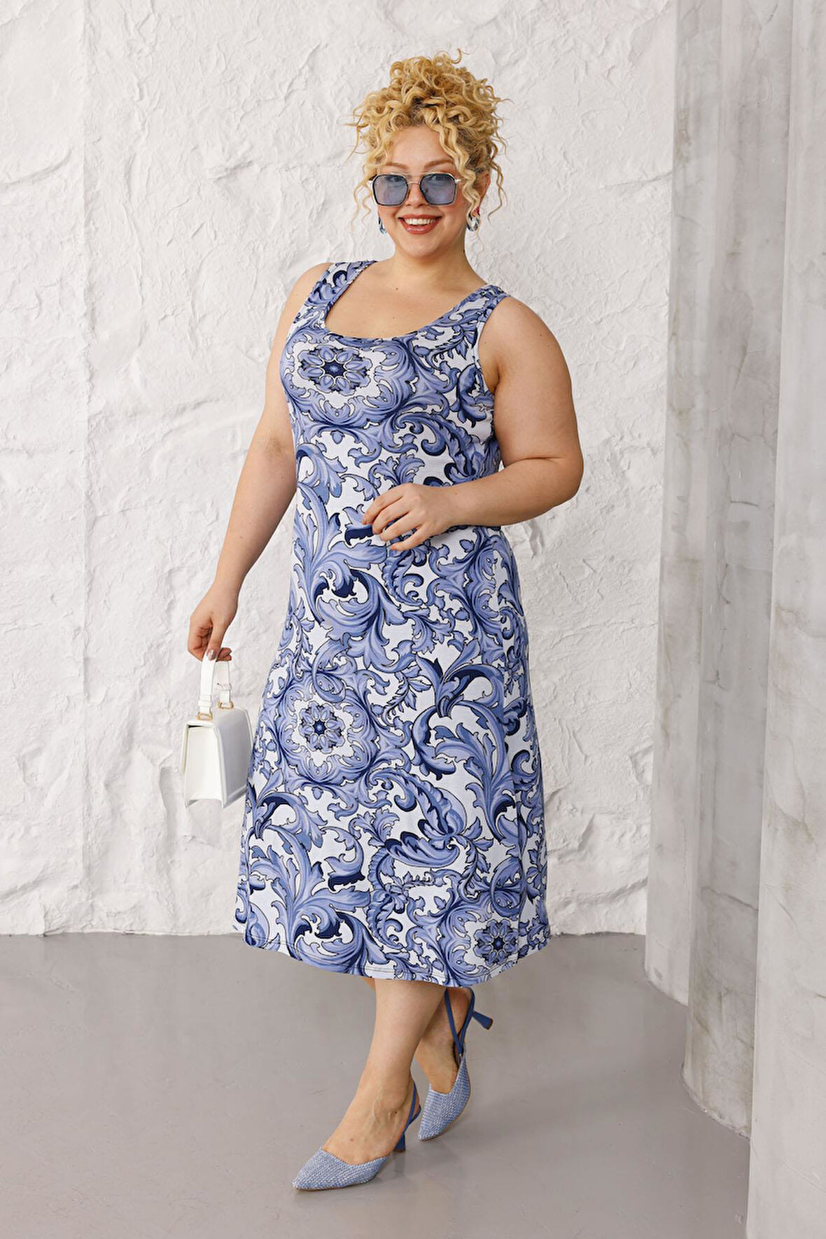 Kadın Mavi Şal Desen Askılı Büyük Beden Elbise