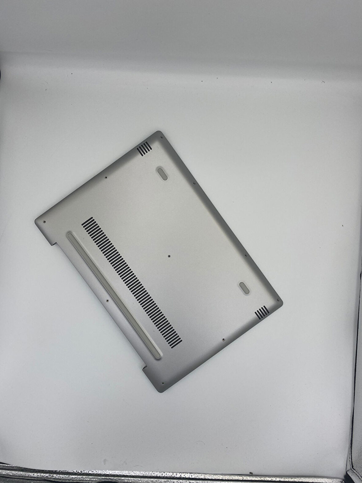 Lenovo IdeaPad 320s-14IKB Anakart Kasası