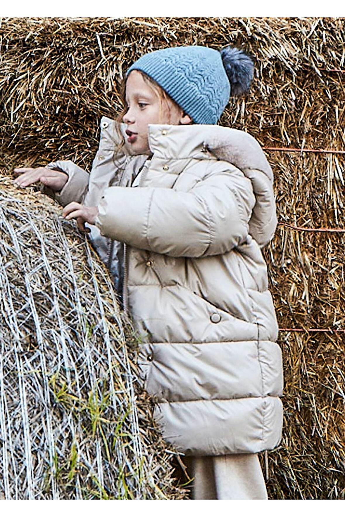 Mayoral Kız Çocuk Kürk Süslemeli Kapüşonlu Uzun Mont 4447 Krem