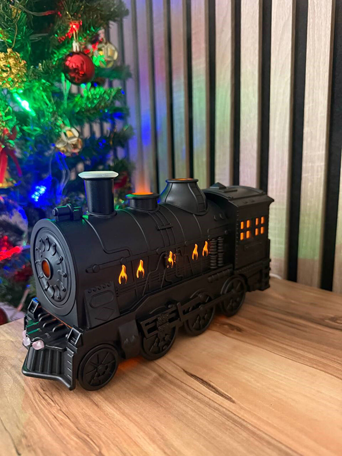 Tren Modeli Işıklı Aroma Difüzör & Hava Nemlendirici  MYK Hediye ve Sanat Atölyesi