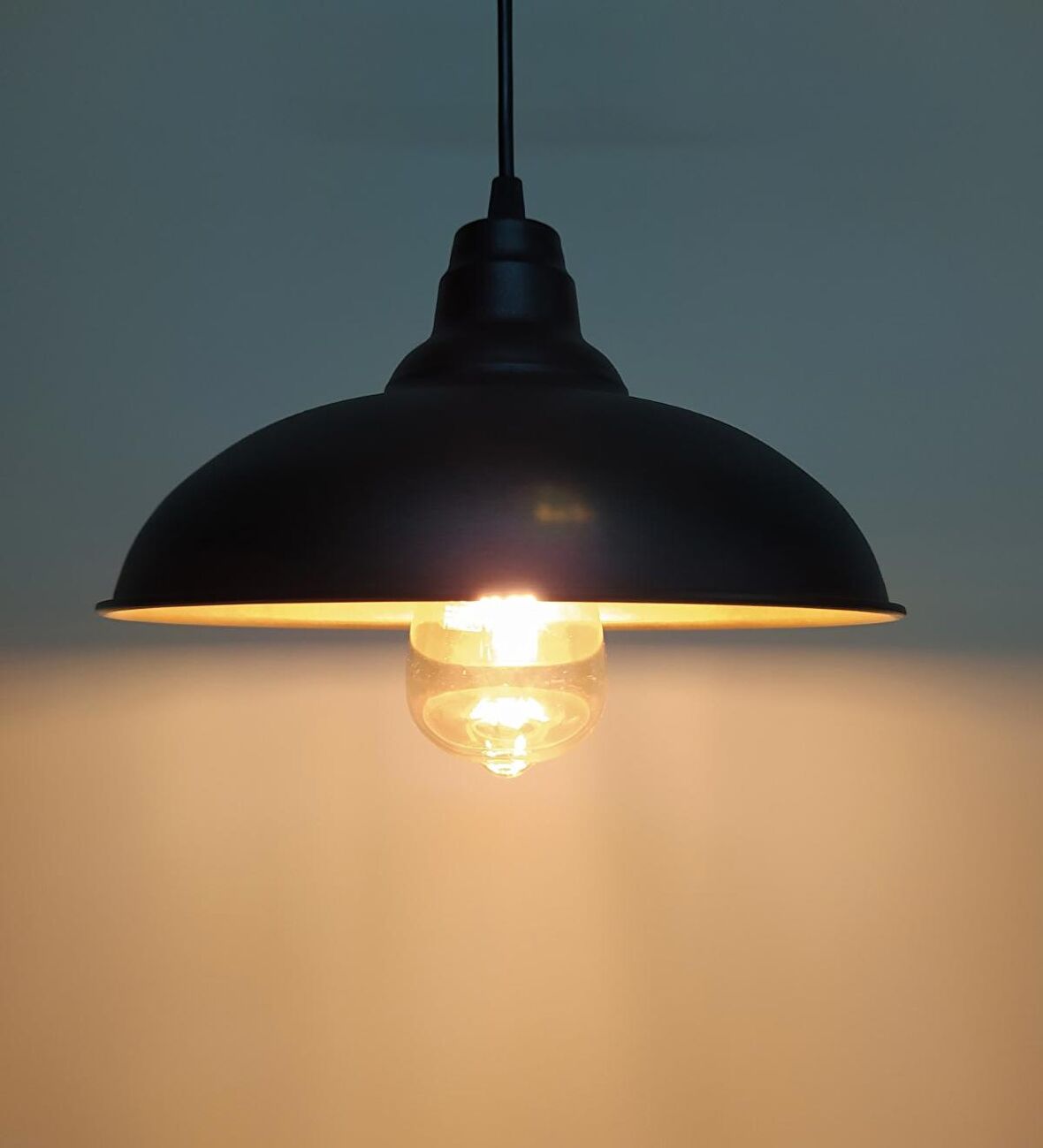 MYLİGHTS  RETRO RUSTİK METAL SARKIT AVİZE SİYAH  İÇİ ALTIN