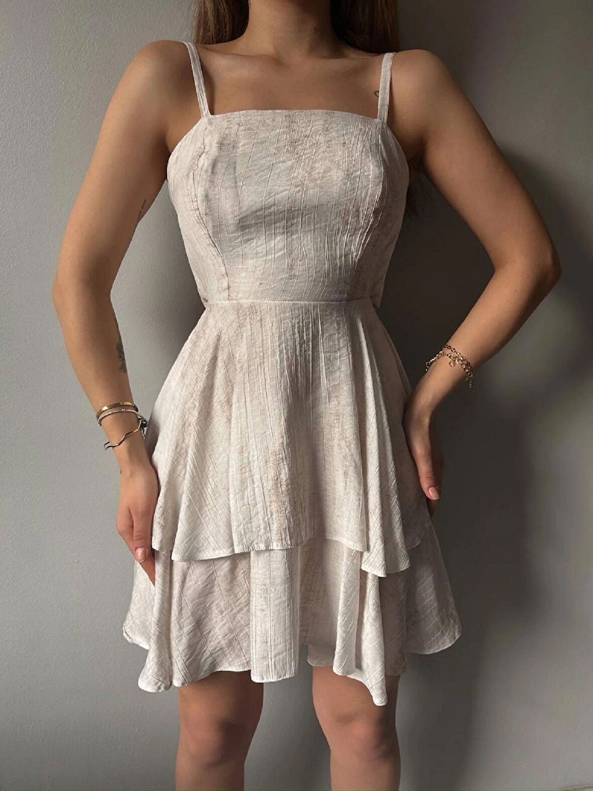 Arkası Fiyonklu Mini Ekru Elbise