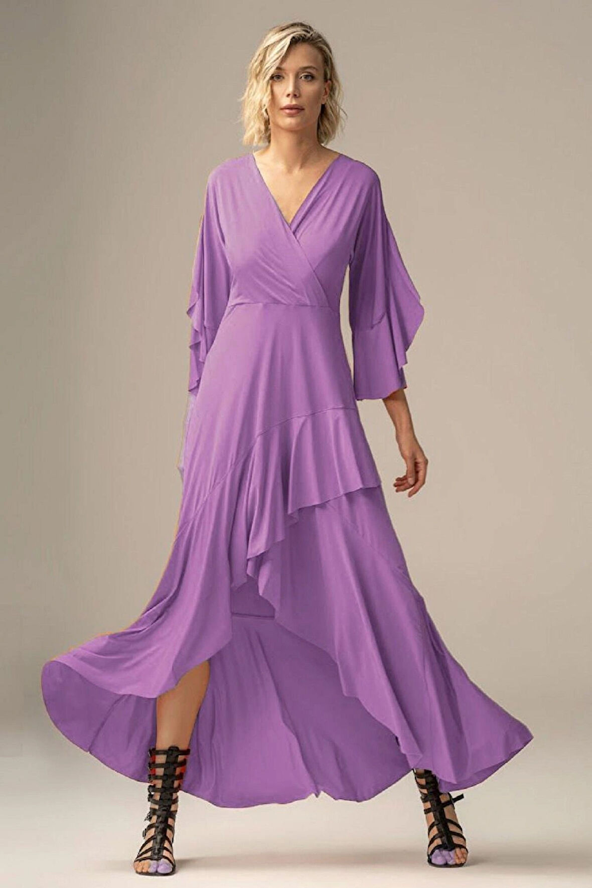 V Yaka Asimetrik Kat Kat Elbise