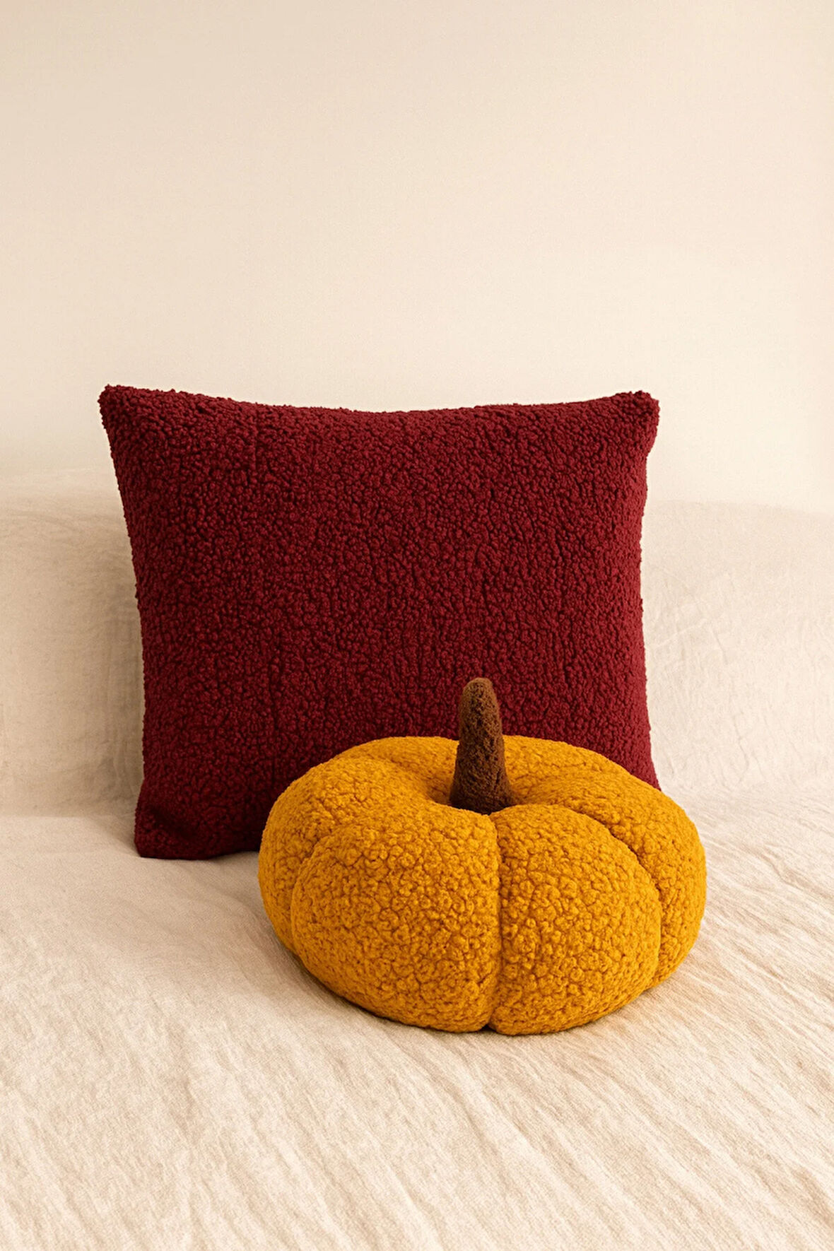 TEDDY DEKORATİF BALKABAĞI YASTIK VE İÇ DOLGULU KIRLENT