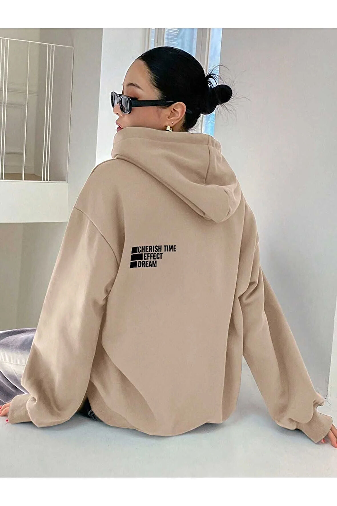 Cherish Time Sweatshirt - Bej Baskılı Oversize Şardonlu Kapüşonlu