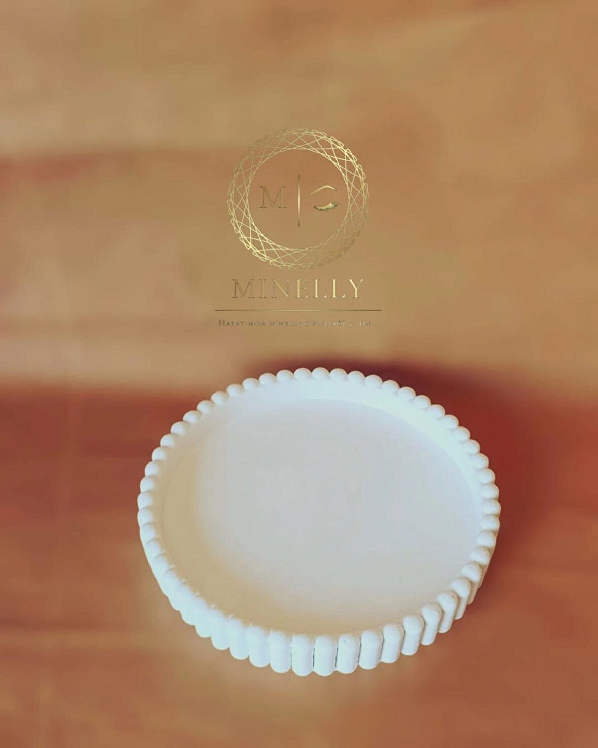 Minelly Kabartmalı Oval Dekoratif Tepsi