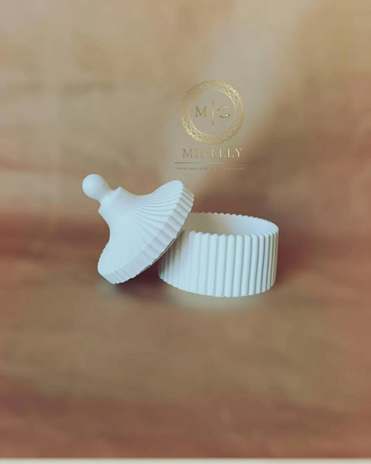 Minelly Rib Kapaklı