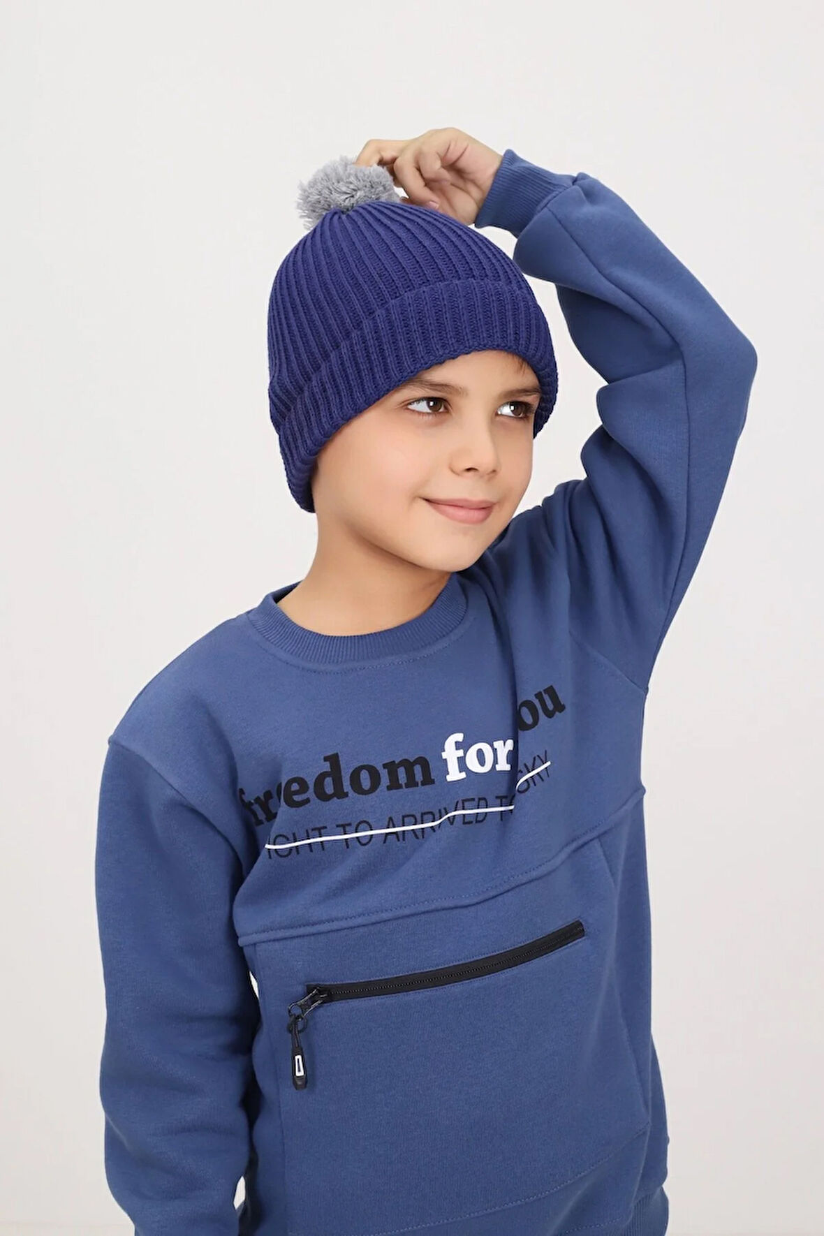 Minima Bebek Ponponlu Örgü Bere – Yumuşak, Sıcak Tutucu Kışlık