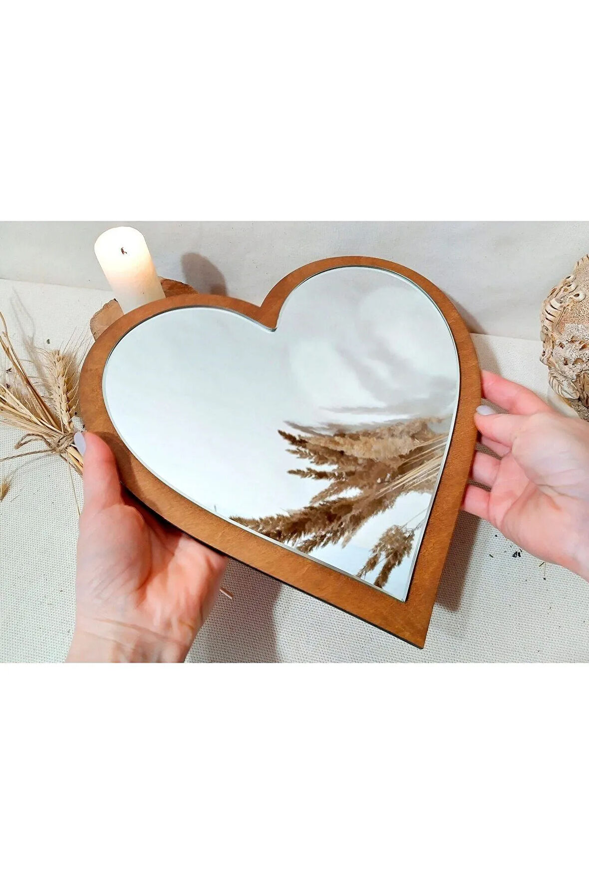 Kalp Masaüstü Makyaj Aynası - Tatlı Duvar Dekor Aynası - (Renk Opsiyonu Mevcut)-25x26 cm