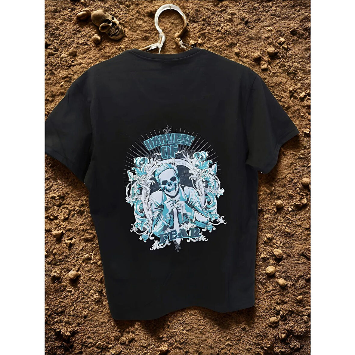 Gotik Tarz Kuru Kafa Baskılı Tişört