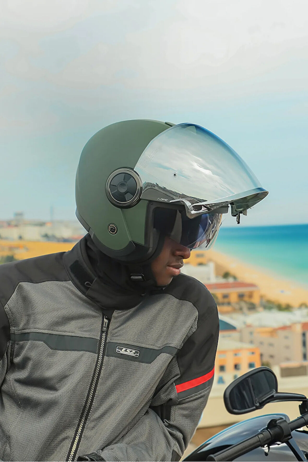 CLASSY MAT YEŞİL KASK