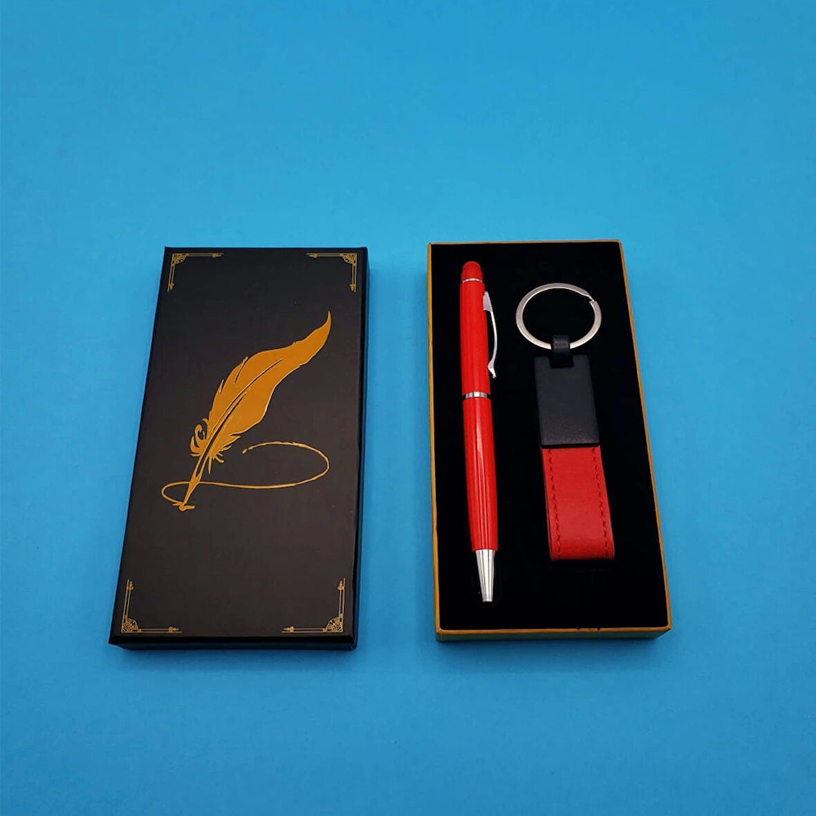 Kutulu Kırmızı Deri Anahtarlık ve Touchpen Tükenmez Kalem Hediye Seti