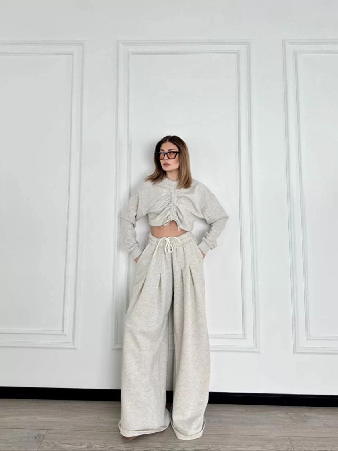 Uzun Kollu Önü İp Büzgülü Crop ve Pantolon İkili Takım - Gri