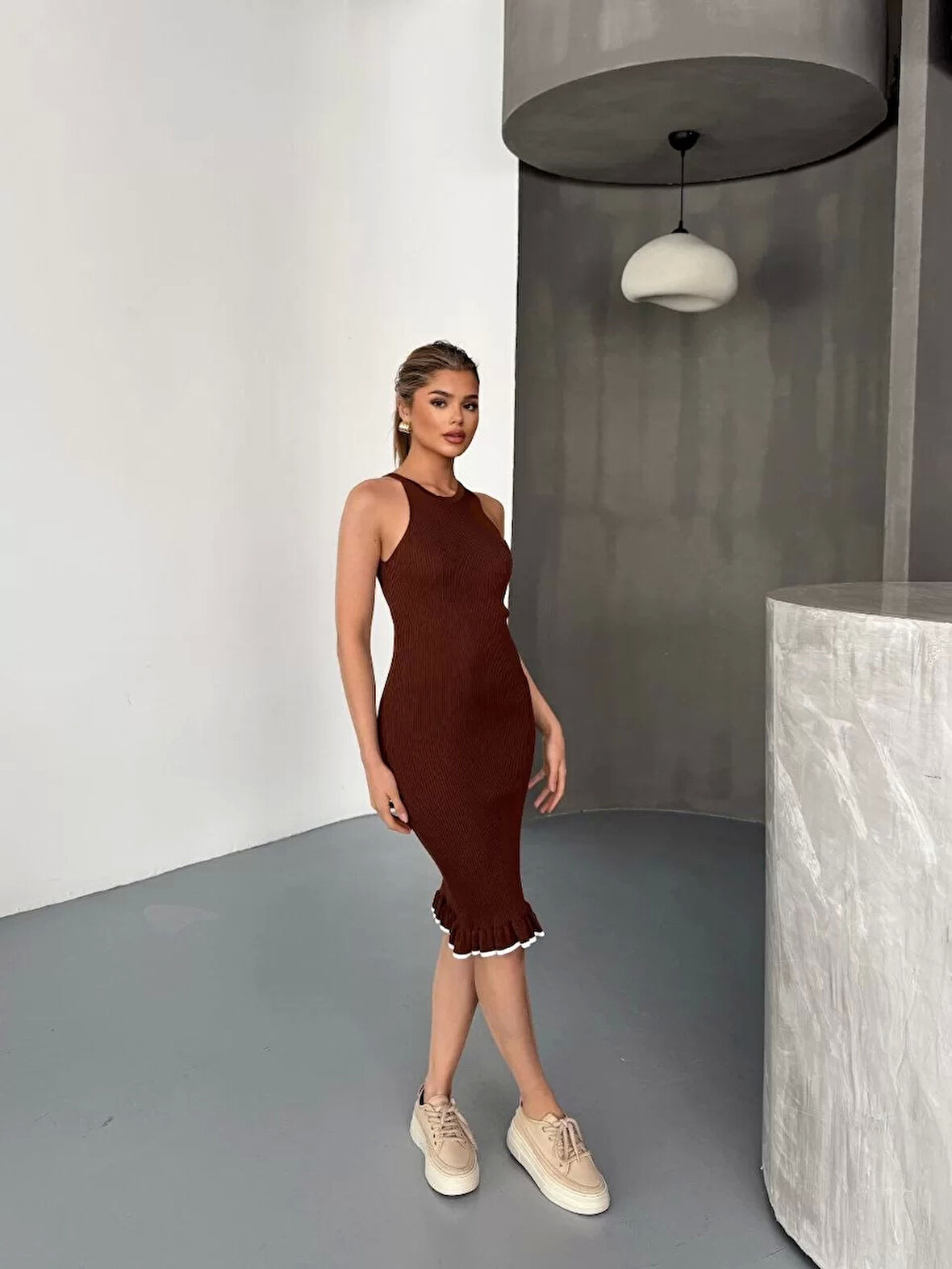 Fırfır Detaylı Triko Elbise- Kahverengi