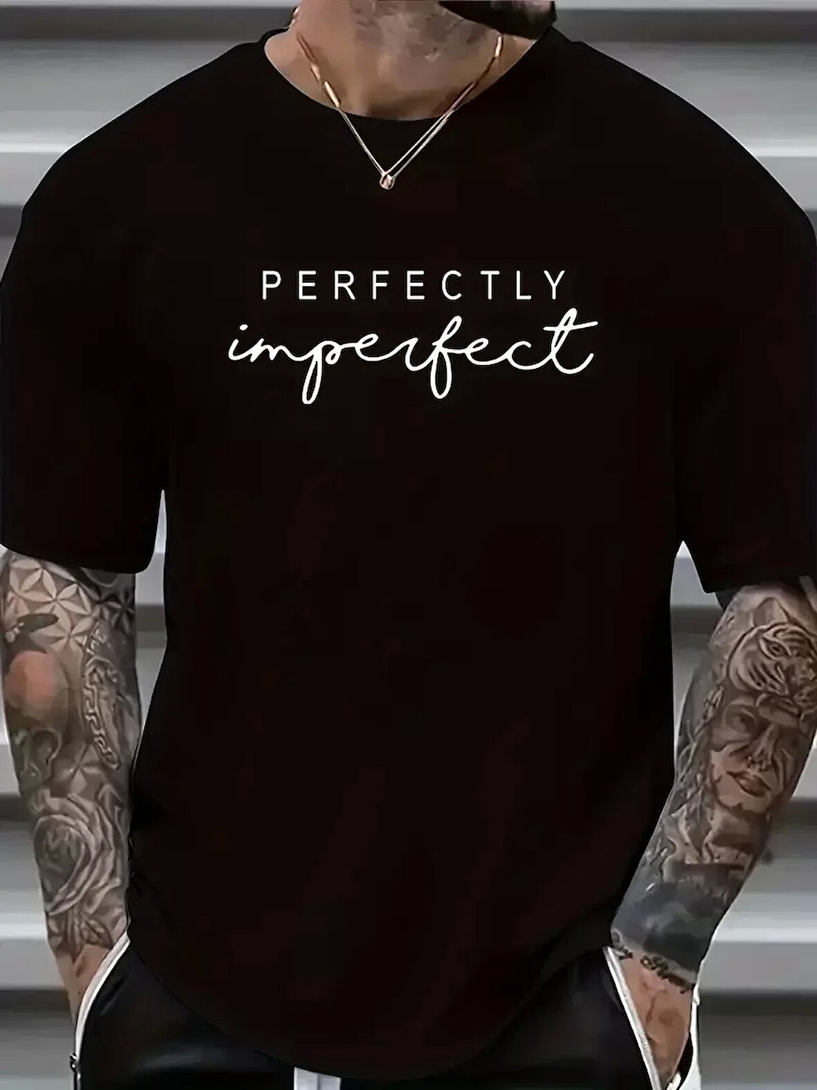 erkekler için Ön Arka Baskılı PERFECTLY günlük Kısa Kol tişört - Siyah