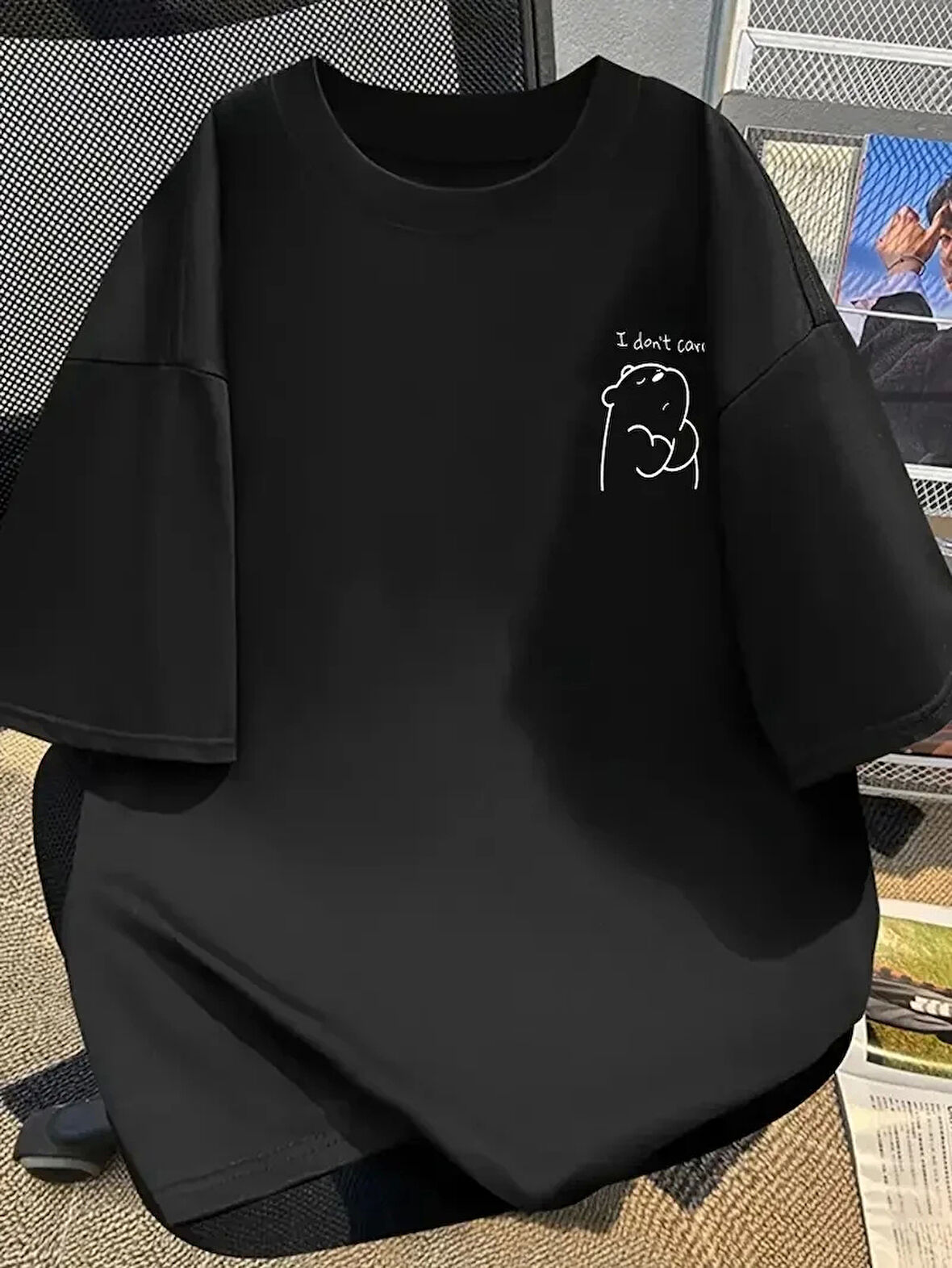 [Günlük T-Shirt] Hafif Kadın Günlük T-Shirt | Bol Kesim, Kısa Kollu, Yuvarlak Yaka, Eğlenceli Karikatür Ayı ve "Umrumda Değil" Baskı - Günlük Stil, İlkbahar/Yaz- Siyah