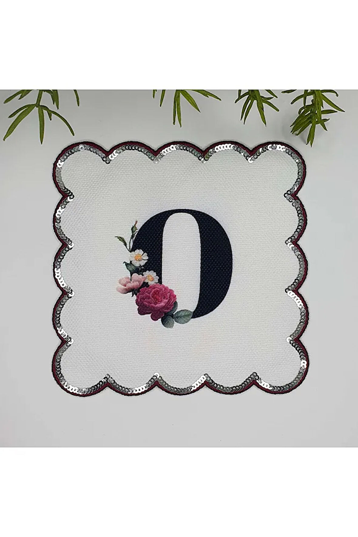 O Harfi Baskılı Kişiye Özel Pul İşlemeli Monogramlı Nakış Kenar Pullu Kokteyl Peçetesi 1 Adet