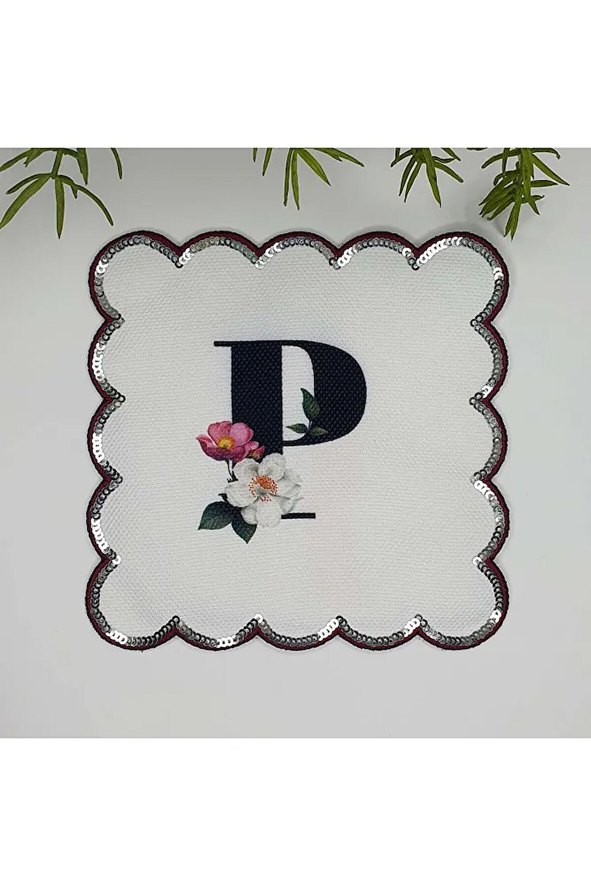 D Harfi Baskılı Kişiye Özel Pul İşlemeli Monogramlı Nakış Kenar Pullu Kokteyl Peçetesi 1 Adet