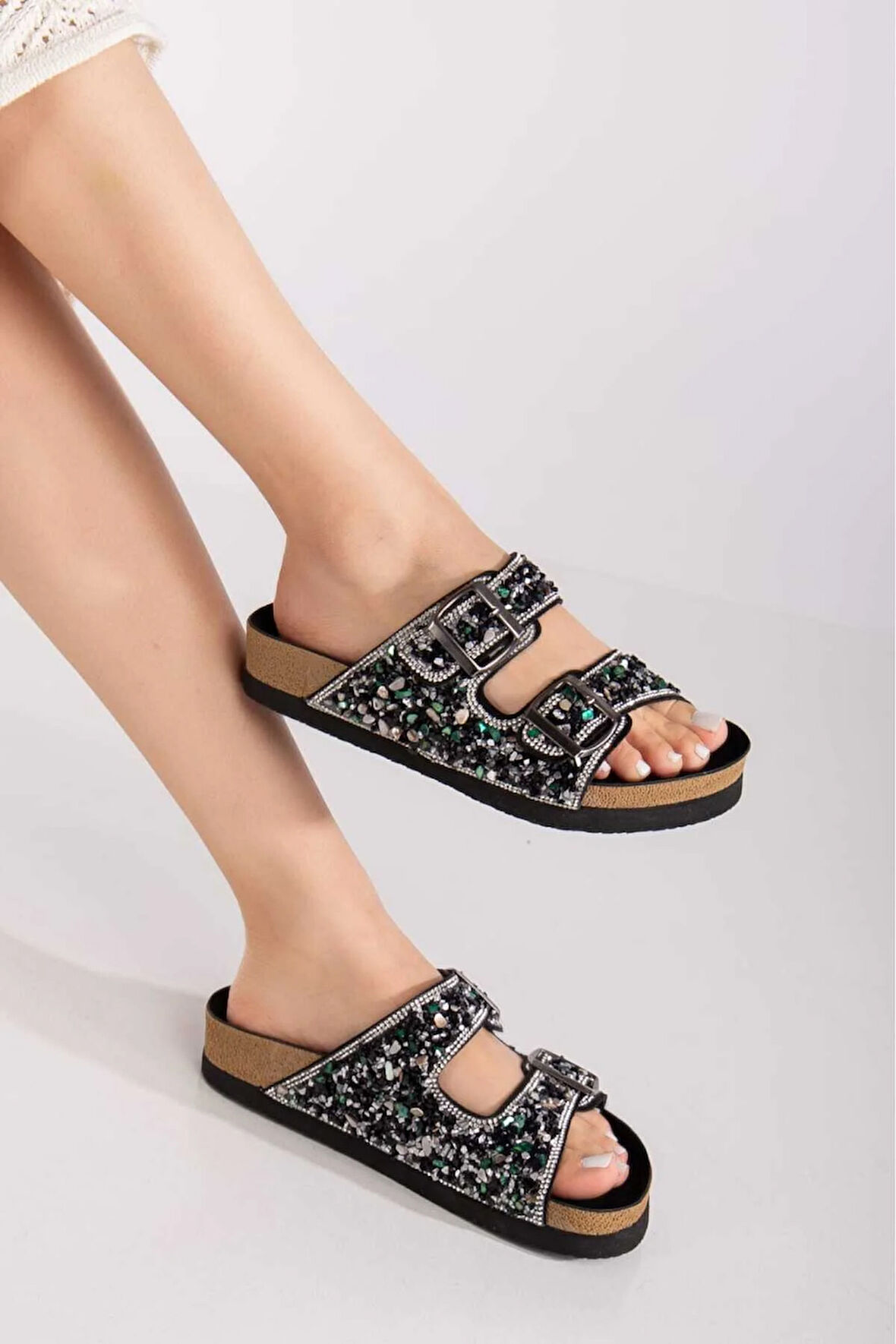 Taş Desenli Ortopedik Kadın Terlik - Siyah