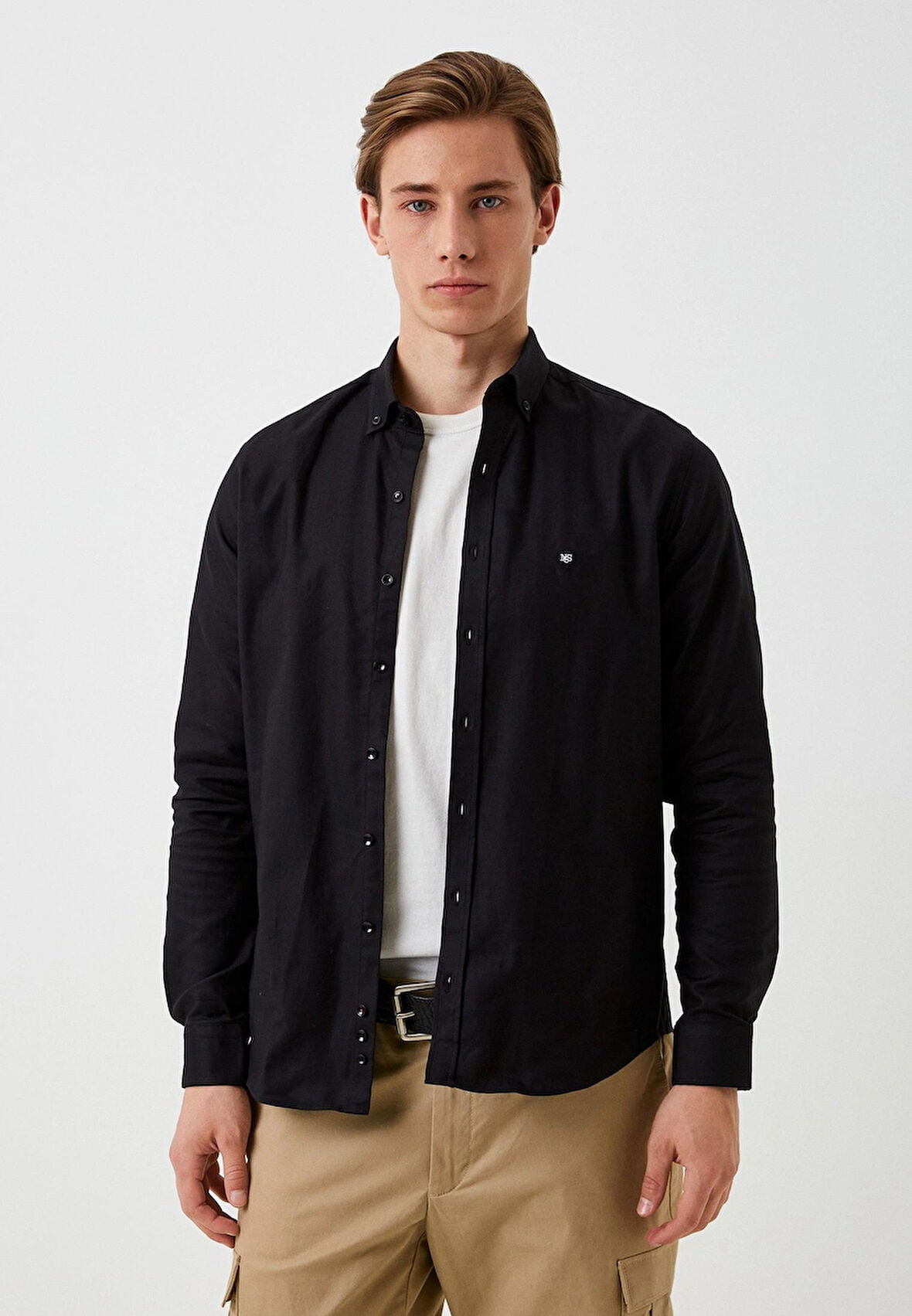 Erkek Gömlek Pamuklu Siyah Ön Pat'lı Slim Fit Düğmeli Yaka Logo Detaylı Gömlek NCS JEANS 7276