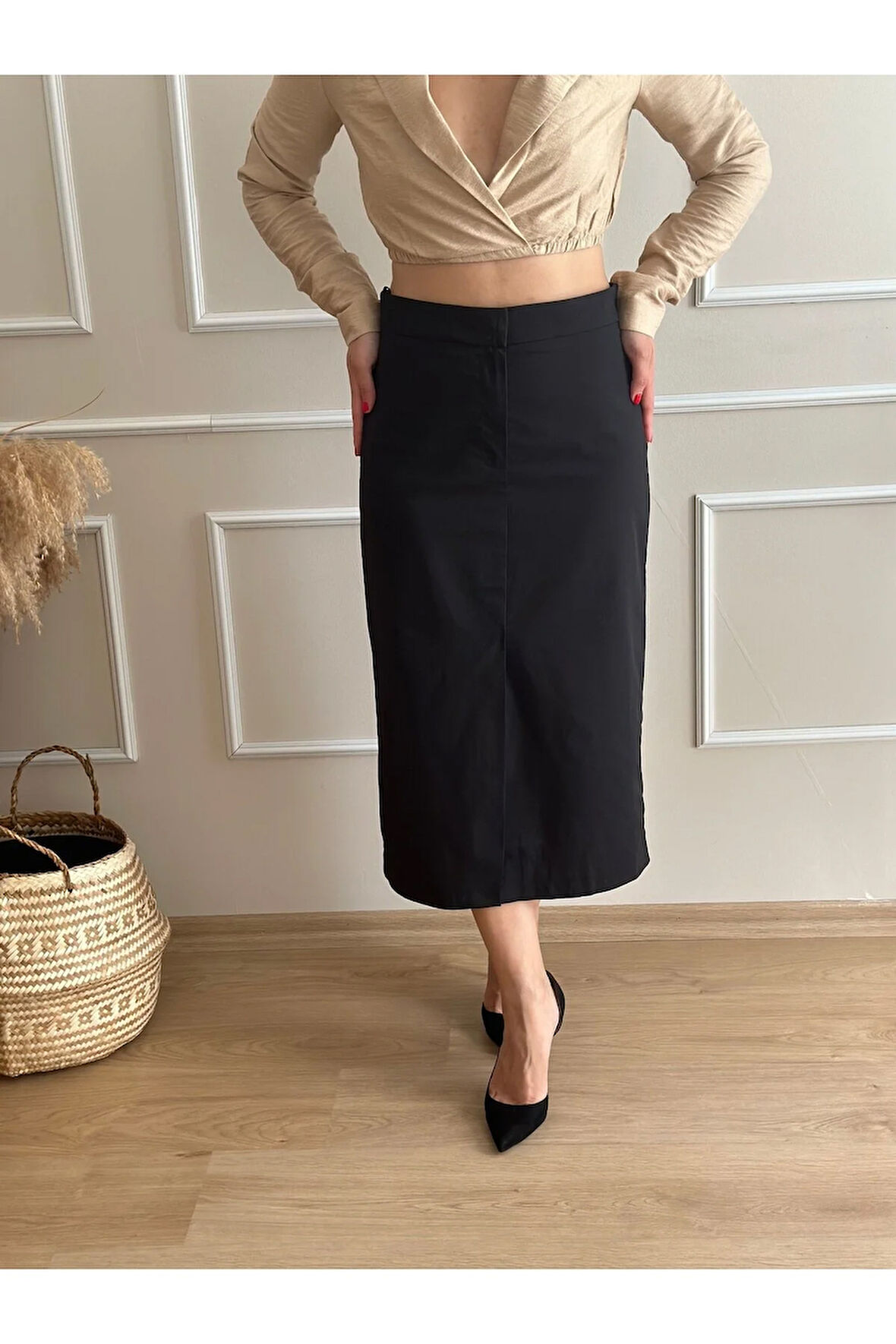 Önden Yırtmaçlı Kalem Etek