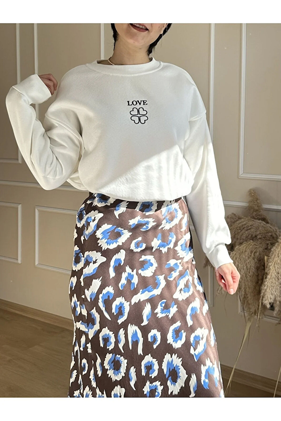 Beyaz Love Sweatshirt