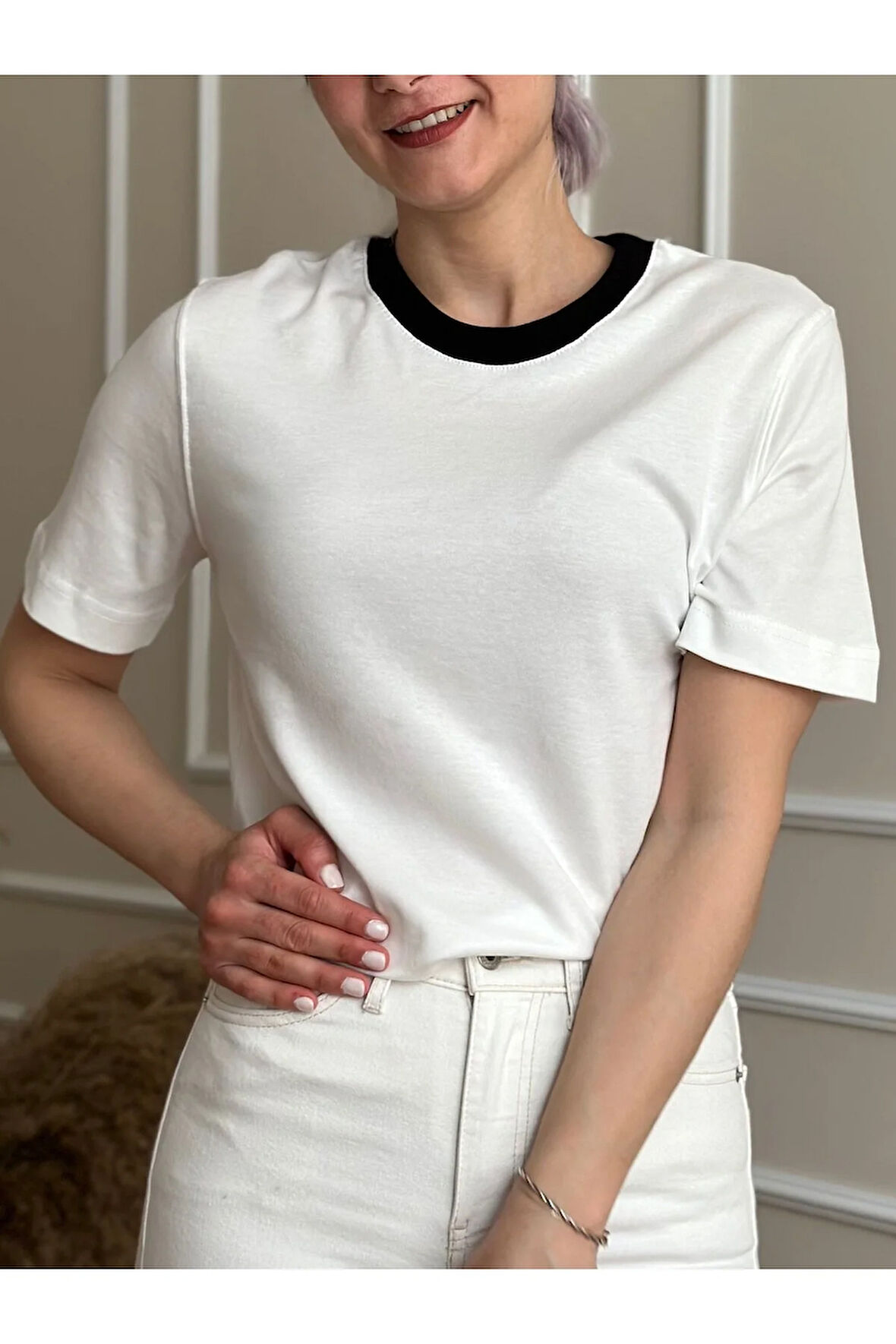 Siyah-Beyaz Kısa Kol Ters Ribanalı Bisiklet Yaka Pamuk Basic T-shirt