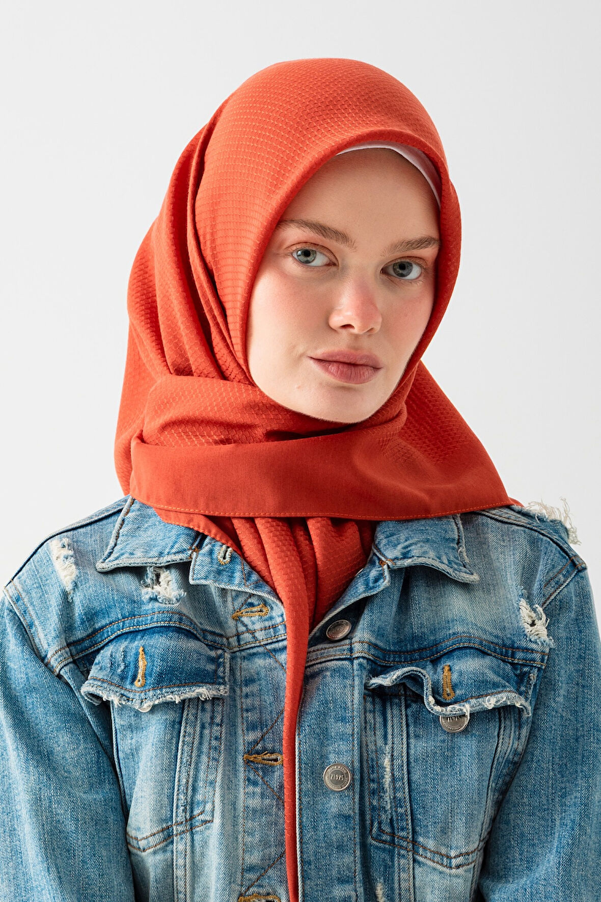 Soft Pamuk Jakarlı Eşarp – Doğal Dokulu, Hafif ve Nefes Alan Kumaş- Bambu Kraş Eşarp Yumuşak Dokulu Düz Renk Eşarp, Tesettür Eşarp