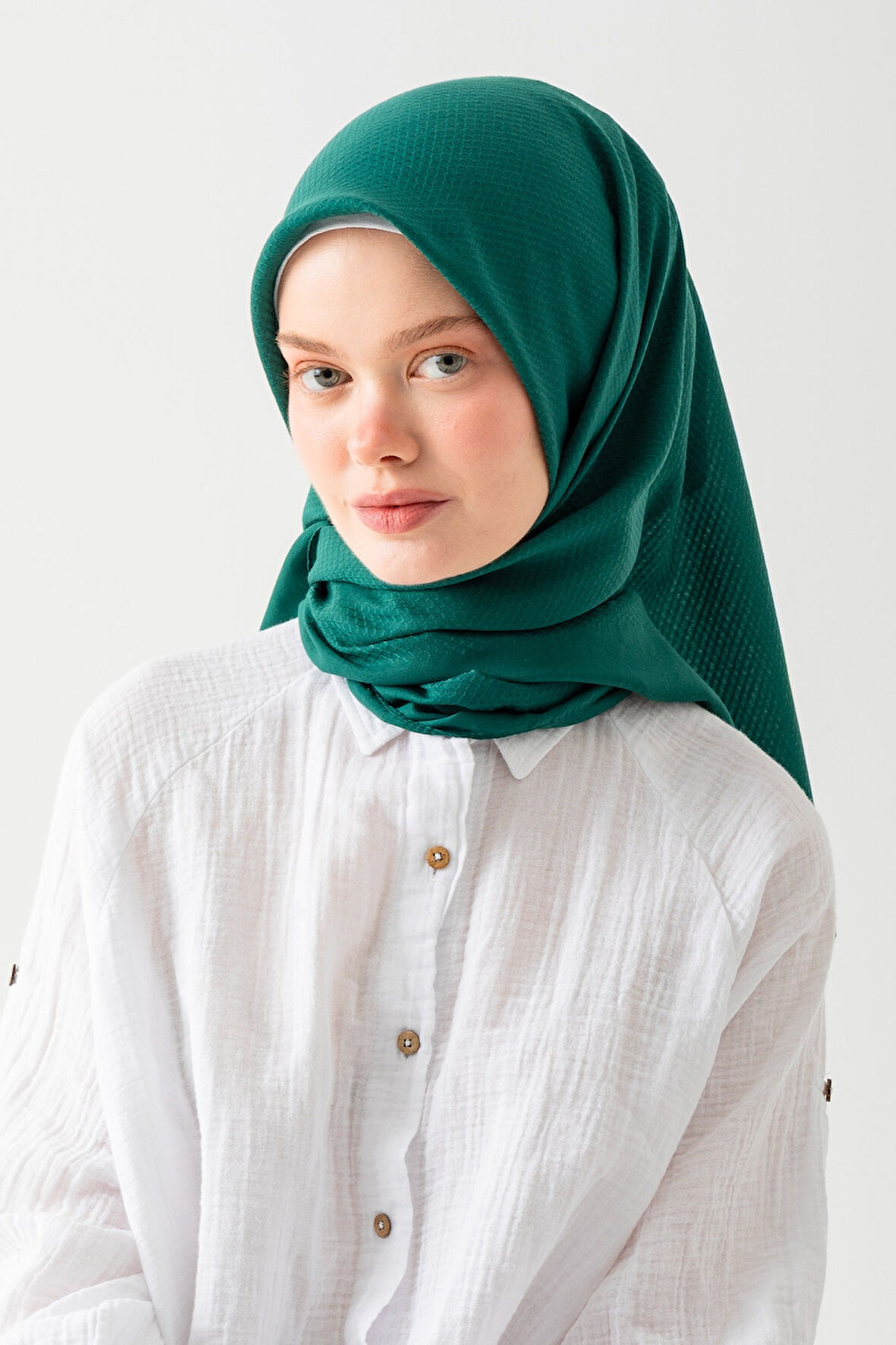 Soft Pamuk Jakarlı Eşarp – Doğal Dokulu, Hafif ve Nefes Alan Kumaş- Bambu Kraş Eşarp Yumuşak Dokulu Düz Renk Eşarp, Tesettür Eşarp