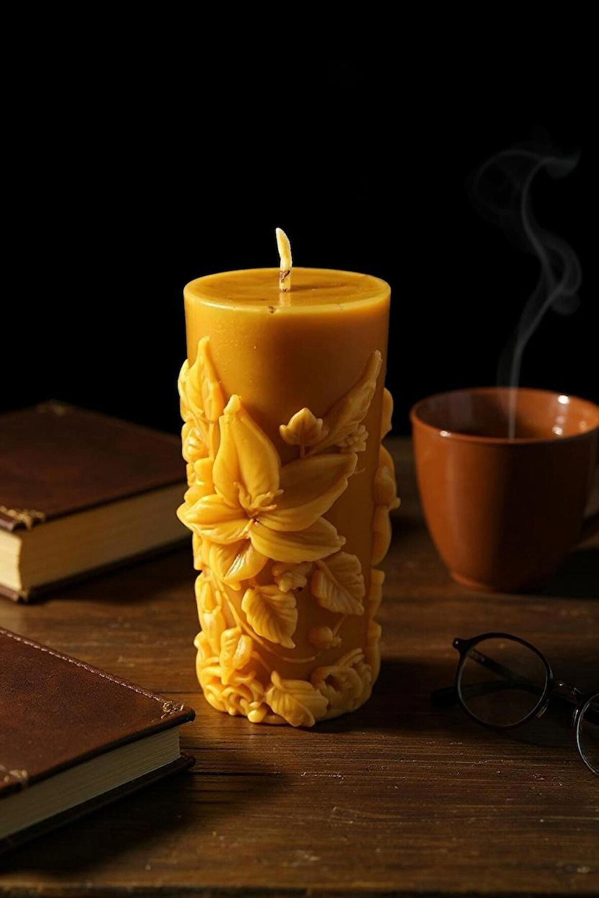 NEFHA CANDLE Hediyelik Kabartma Zambak Çiçeği Figürlü Doğal Balmumu Mum