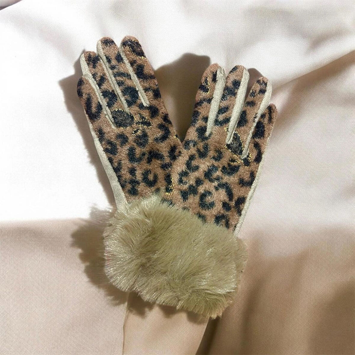 Leopar Desenli Kürklü Eldiven Peluş Süet  Dokunmatik Eldiven