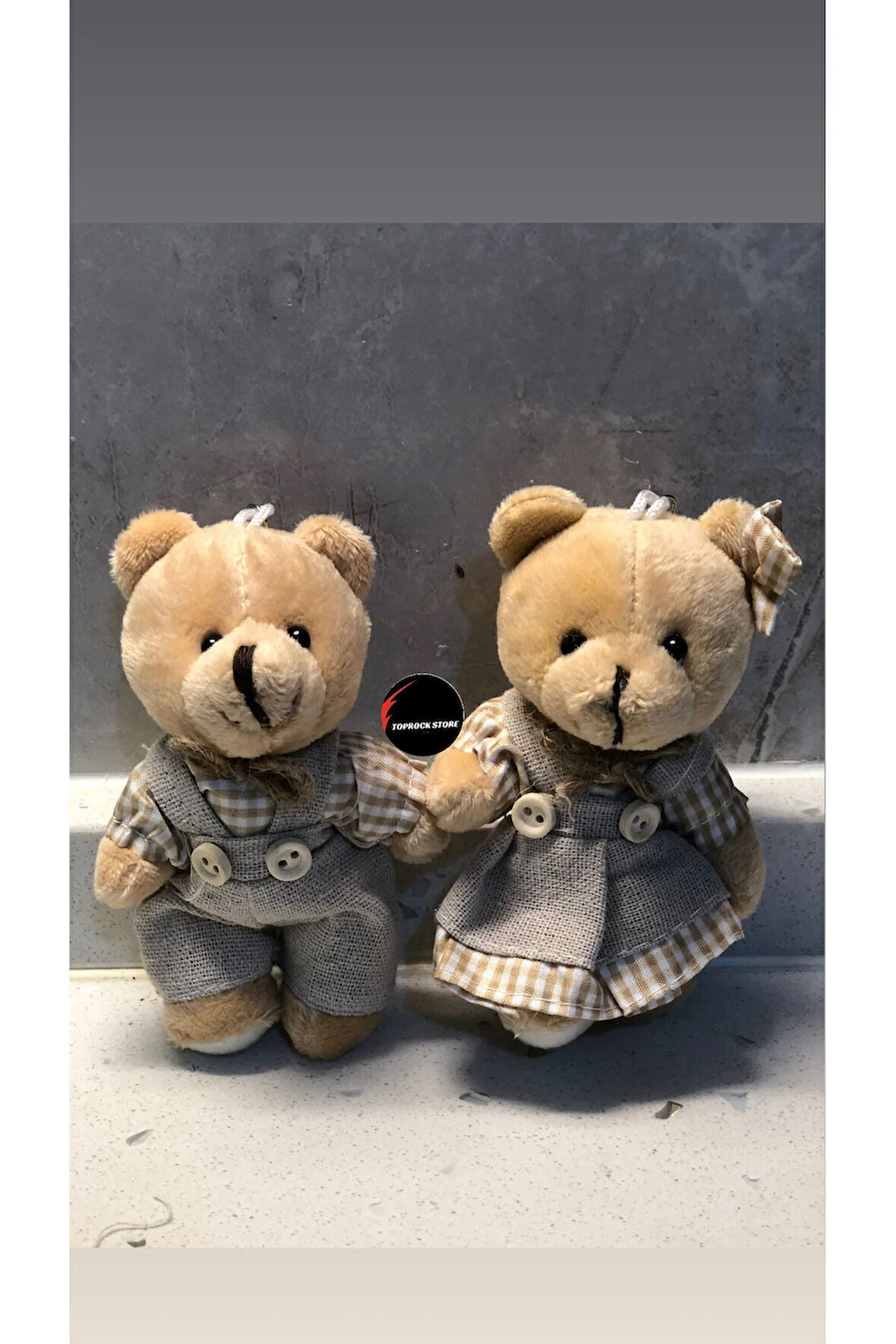 Sevimli Elbiseli Tulumlu Ayıcık Peluş Oyuncak Anahtarlık Uyku Arkadaşı Hediyelik 12 CM Sevgiliye Eşe