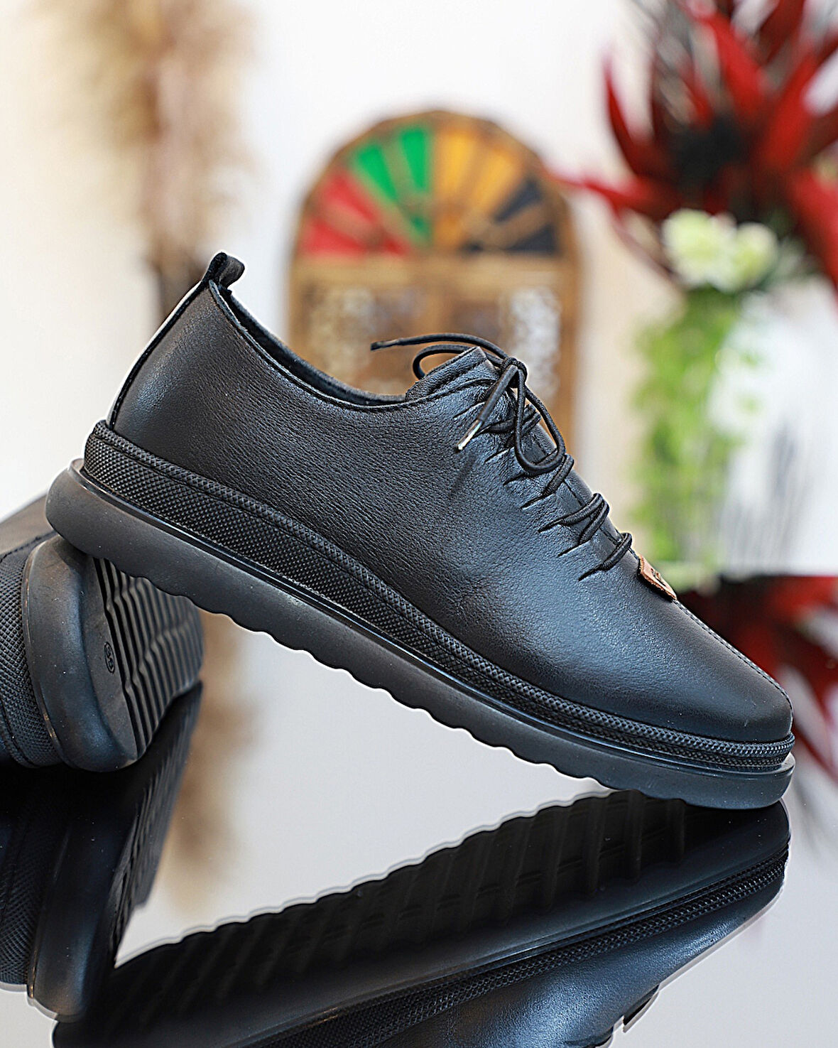 Konfores 1760-394151 Hakiki Deri Anatomik Tabanlı Kadın Mevsimlik Ayakkabı