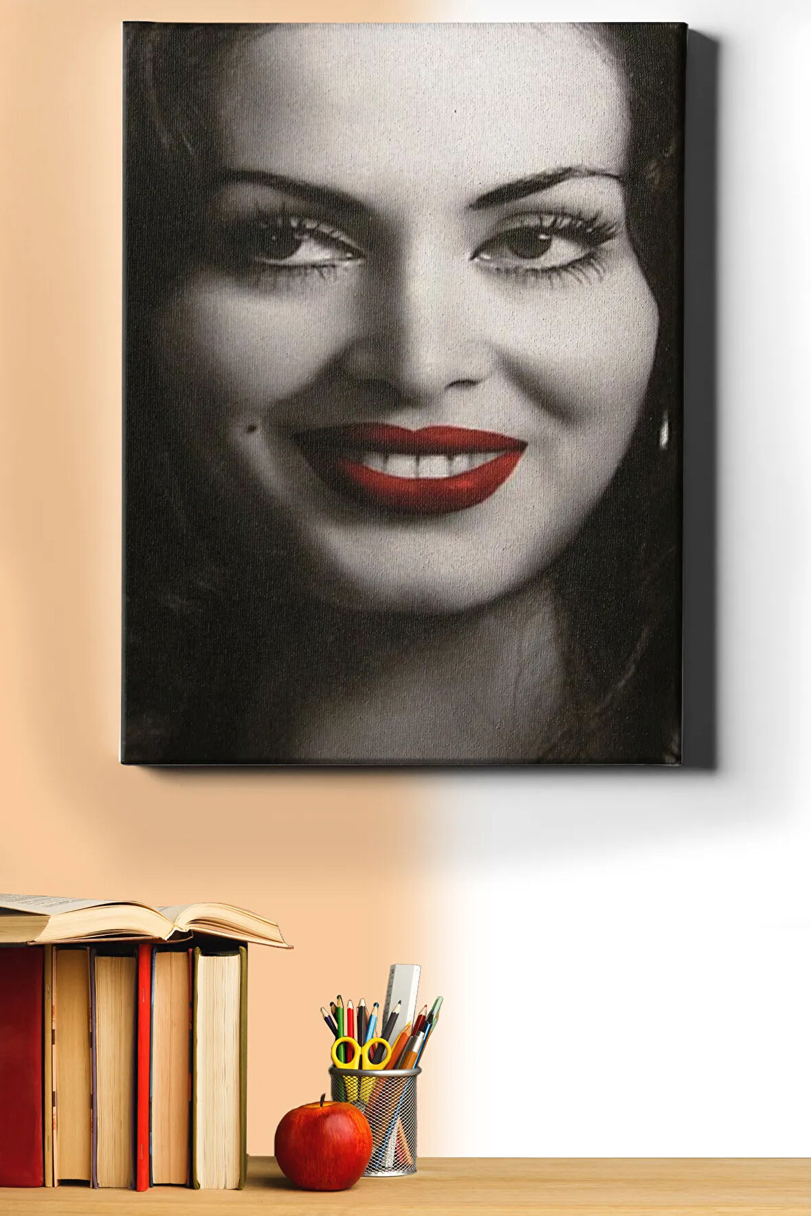 Sayılarla Boyama Seti Kasnaklı Türkan Şoray Gülümseme 40 X 50 Cm